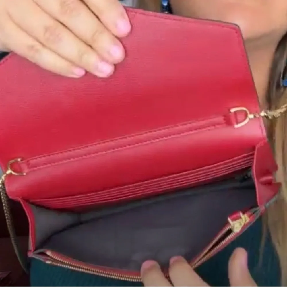 Sold! Fendi Red and Black Leather Bag - Picture 3 of 6